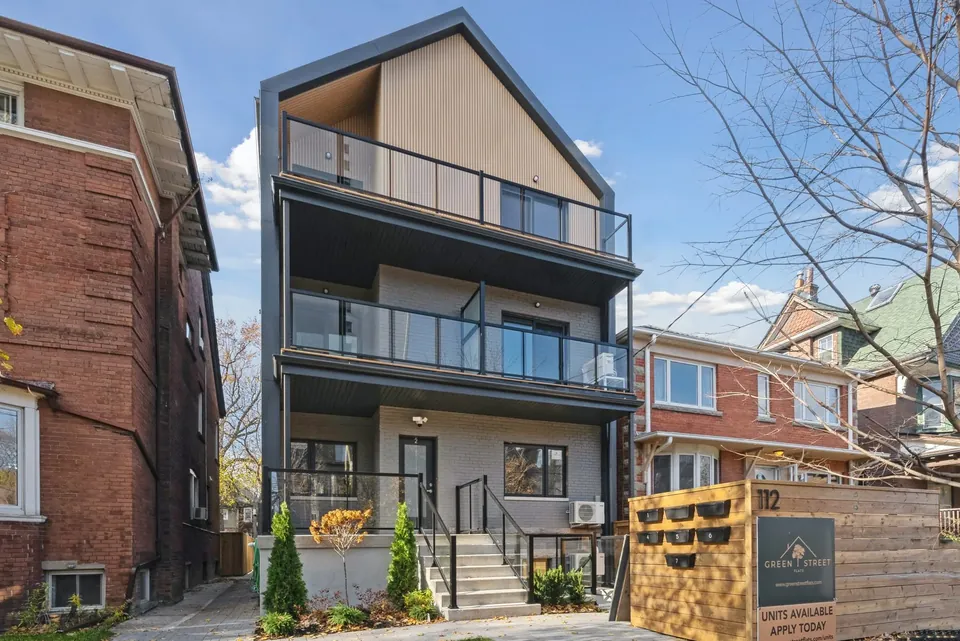 112 Walmer Rd.
