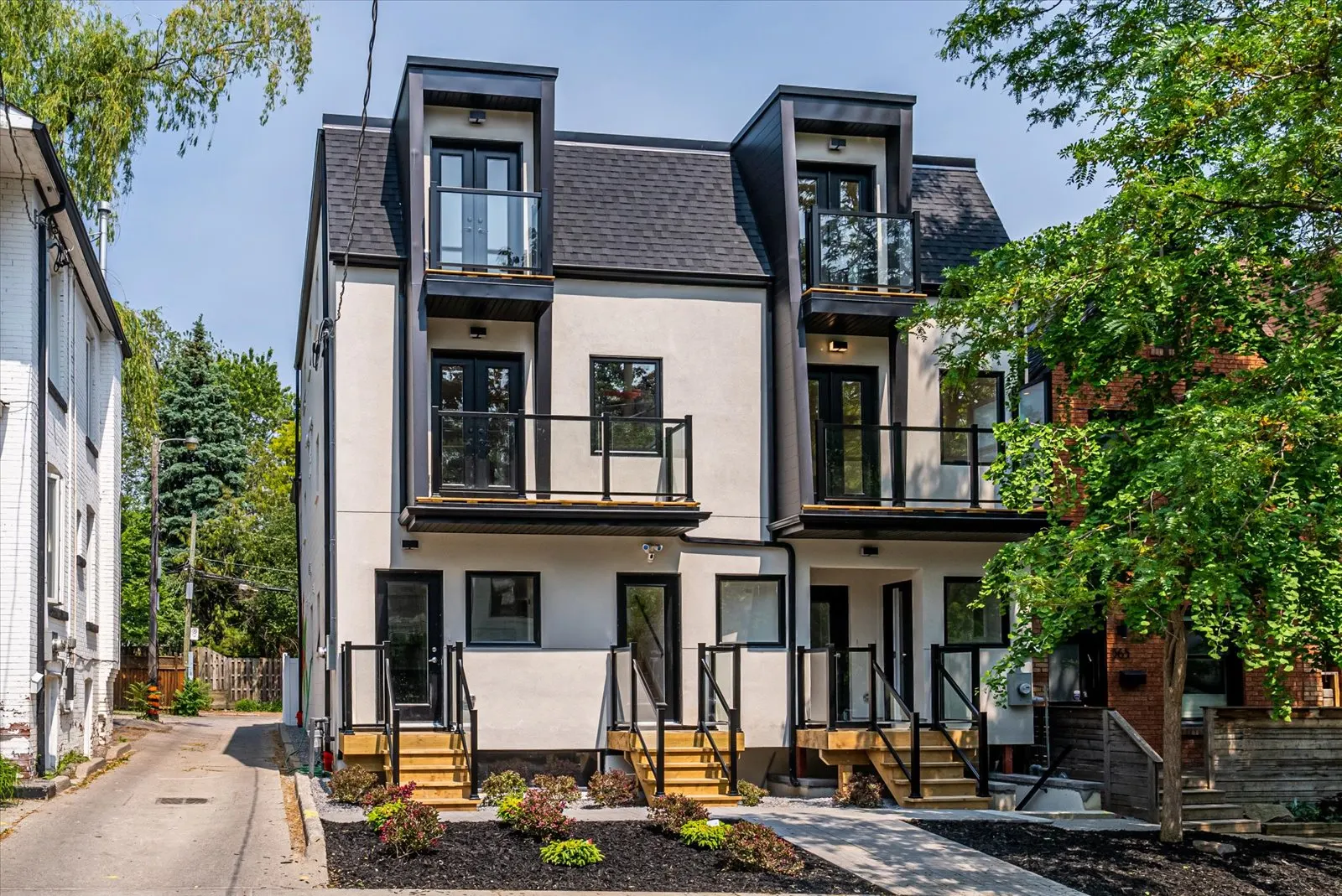 367-369 Howland Ave. — front exterior