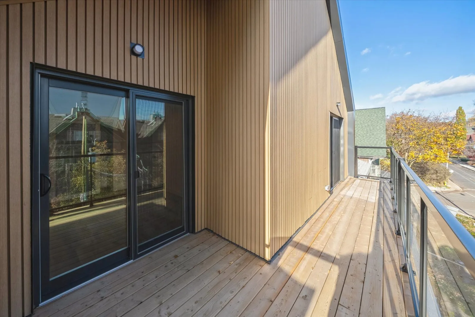 112 Walmer — private balcony